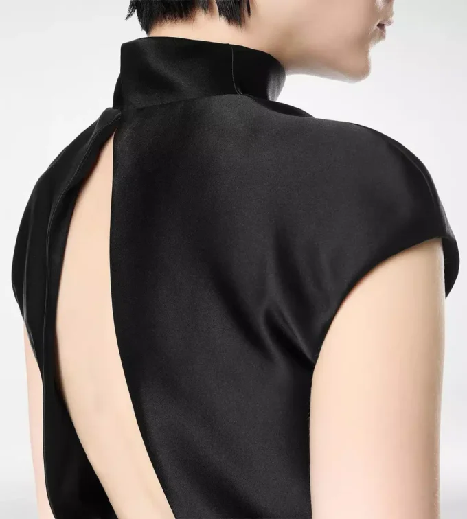 Διπλό μεταξωτό playsuit Duchesse με cut-out