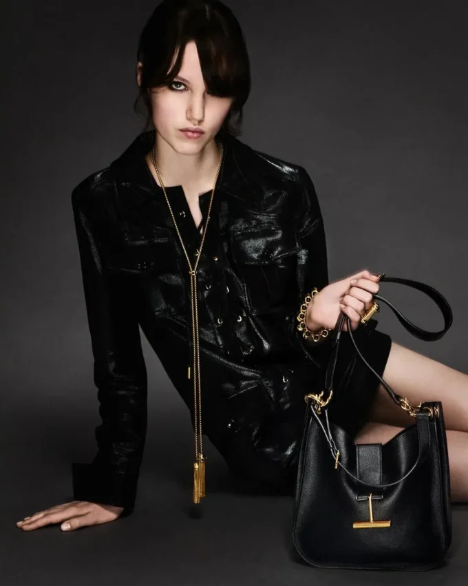 Μικρή τσάντα χιαστί από δέρμα Grain Leather Tara