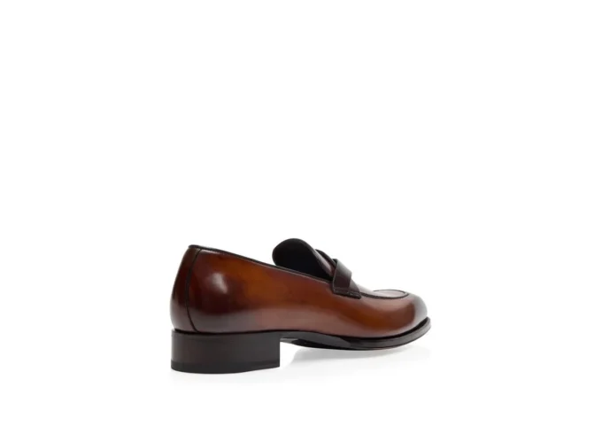 Μποτάκια Elkan Twisted Band Loafer από γυαλισμένο δέρμα